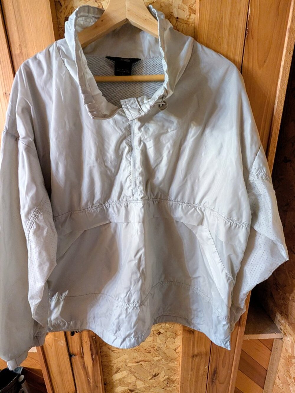 Large Mondetta Outdoor Project Outerwear